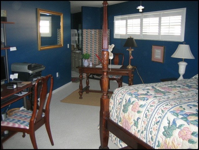 14_MasterBedroom.JPG